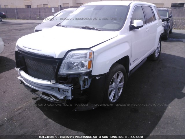 2GKALMEK0H6228598 - 2017 GMC TERRAIN SLE WHITE photo 2