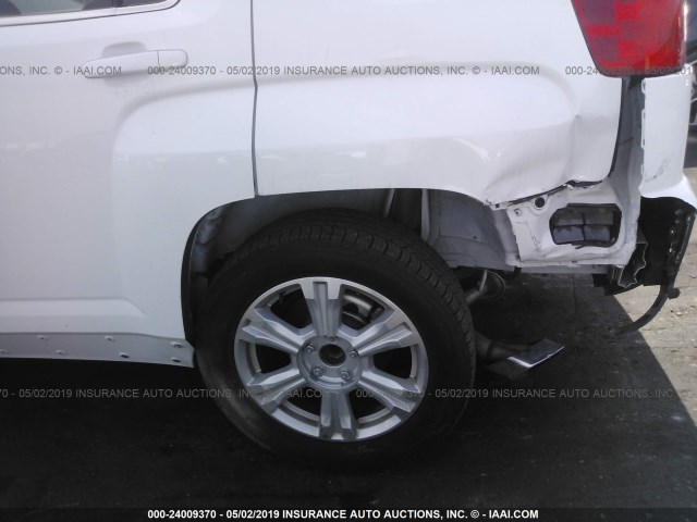 2GKALMEK0H6228598 - 2017 GMC TERRAIN SLE WHITE photo 6