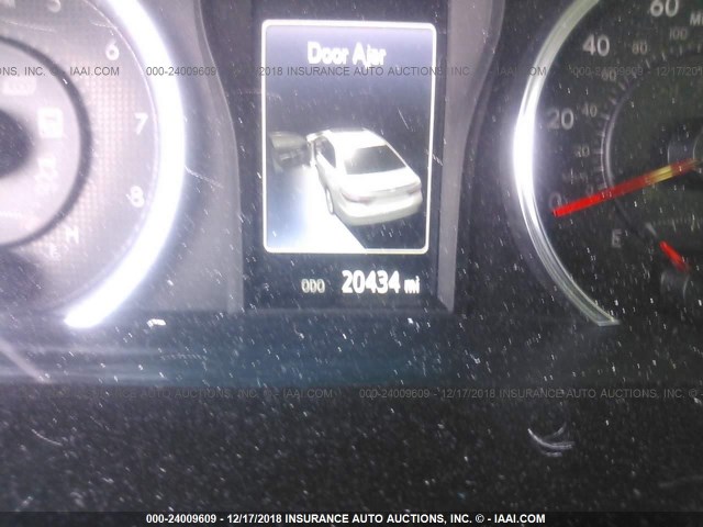 4T1BF1FK3HU774815 - 2017 TOYOTA CAMRY LE/XLE/SE/XSE BLUE photo 7