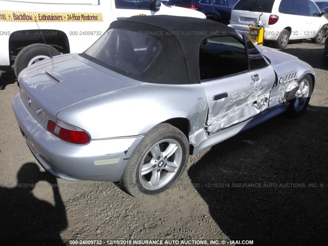 4USCN33462LK52314 - 2002 BMW Z3 2.5 SILVER photo 4