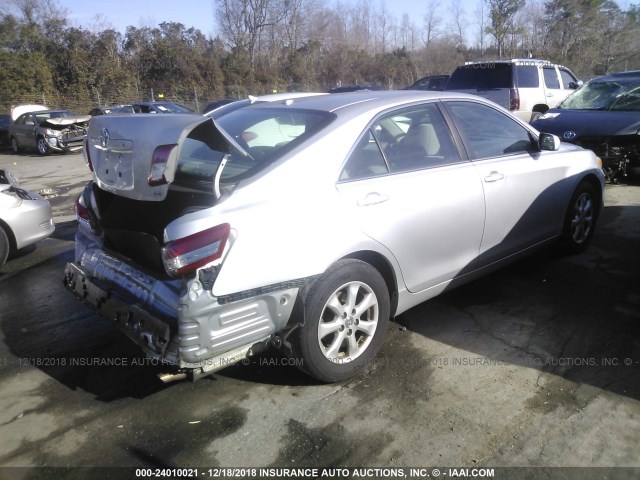 4T4BF3EK6BR146726 - 2011 TOYOTA CAMRY SE/LE/XLE GRAY photo 4