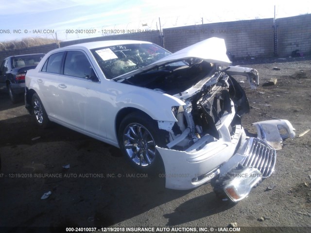 2C3CCAAGXDH588713 - 2013 CHRYSLER 300 WHITE photo 1