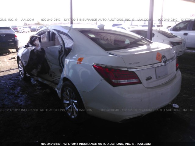 1G4GB5G37GF141480 - 2016 BUICK LACROSSE WHITE photo 3