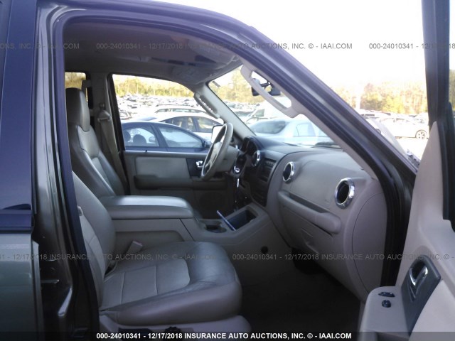 1FMPU17596LA08630 - 2006 FORD EXPEDITION EDDIE BAUER BLACK photo 5