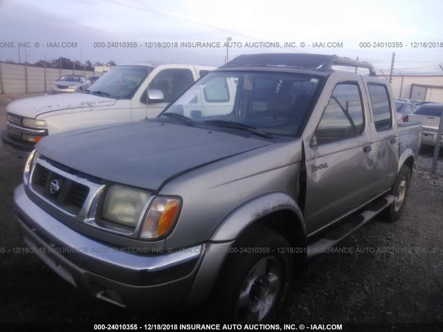 1N6ED27T3YC372204 - 2000 NISSAN FRONTIER CREW CAB XE/CREW CAB SE GOLD photo 2