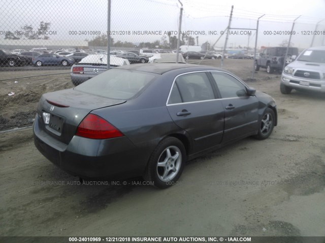 JHMCM56457C001533 - 2007 HONDA ACCORD LX GRAY photo 4