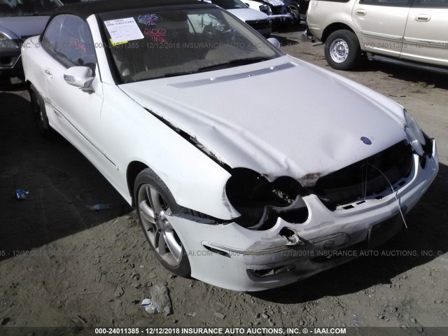 WDBTK56F98T098180 - 2008 MERCEDES-BENZ CLK 350 WHITE photo 1