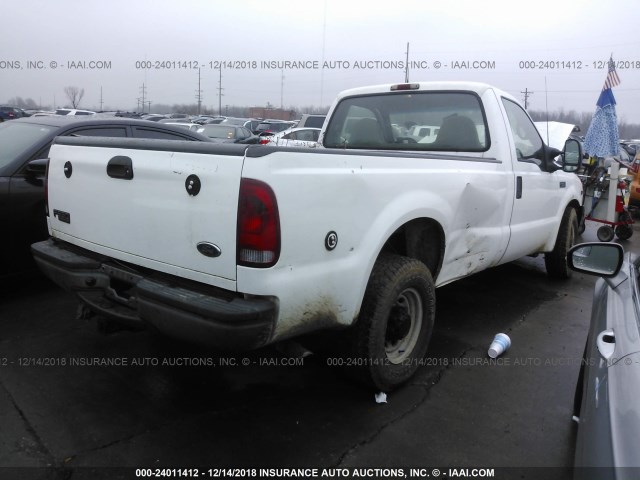 1FTSF30L82EA79975 - 2002 FORD F350 SRW SUPER DUTY WHITE photo 4