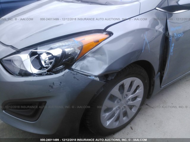 KMHD35LH5HU377799 - 2017 HYUNDAI ELANTRA GT GRAY photo 6