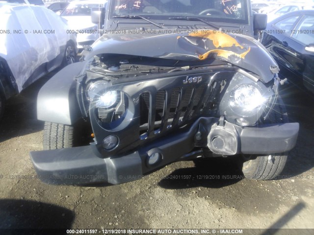 1C4BJWDGXJL887252 - 2018 JEEP WRANGLER UNLIMITED SPORT GRAY photo 6