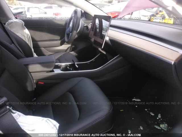 5YJ3E1EA5JF061627 - 2018 TESLA MODEL 3 RED photo 5