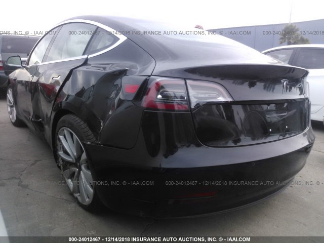 5YJ3E1EB1JF111724 - 2018 TESLA MODEL 3 BLACK photo 3