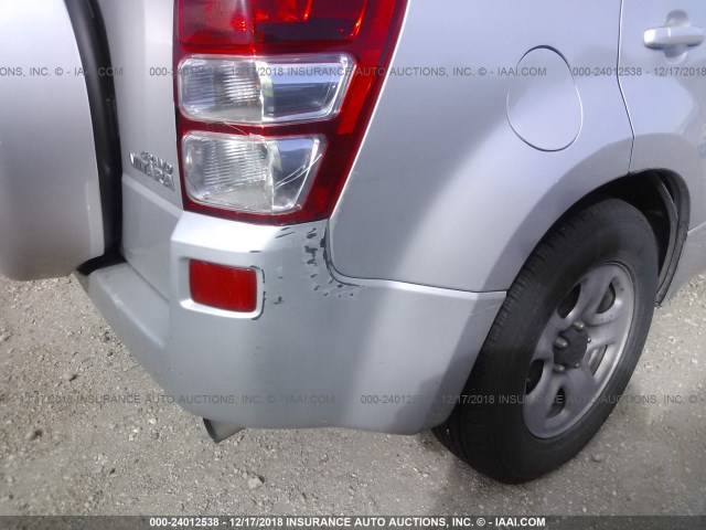 JS3TE941284101827 - 2008 SUZUKI GRAND VITARA  GRAY photo 6