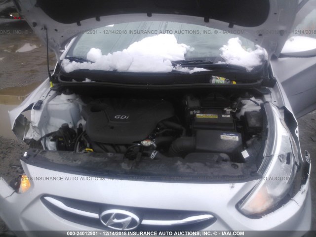 KMHCT5AE7GU279716 - 2016 HYUNDAI ACCENT SE SILVER photo 10