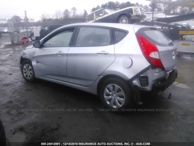 KMHCT5AE7GU279716 - 2016 HYUNDAI ACCENT SE SILVER photo 3