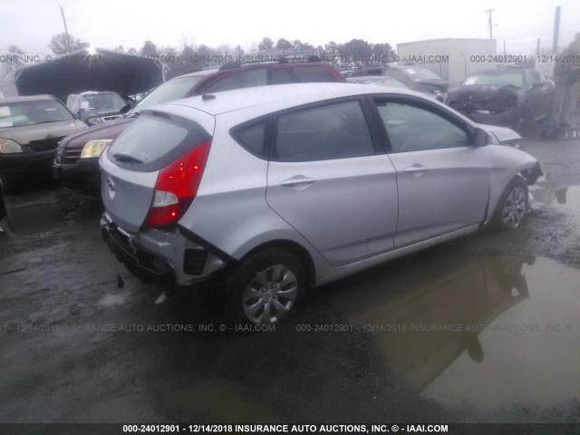 KMHCT5AE7GU279716 - 2016 HYUNDAI ACCENT SE SILVER photo 4