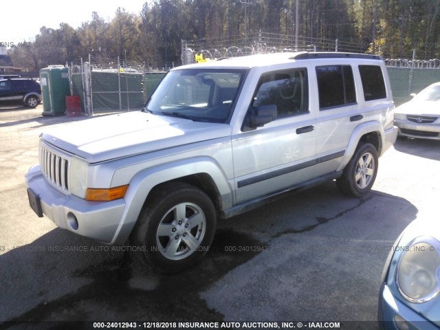 1J8HG48K66C188454 - 2006 JEEP COMMANDER SILVER photo 2