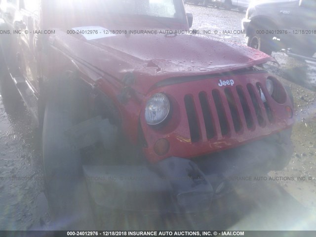 1J4GA39119L761411 - 2009 JEEP WRANGLER UNLIMITE X RED photo 6