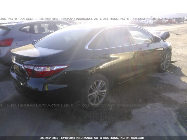 4T1BF1FK0FU995396 - 2015 TOYOTA CAMRY LE/XLE/SE/XSE BLACK photo 4