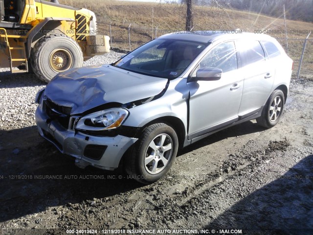 YV4940DZ8B2208314 - 2011 VOLVO XC60 3.2 SILVER photo 2