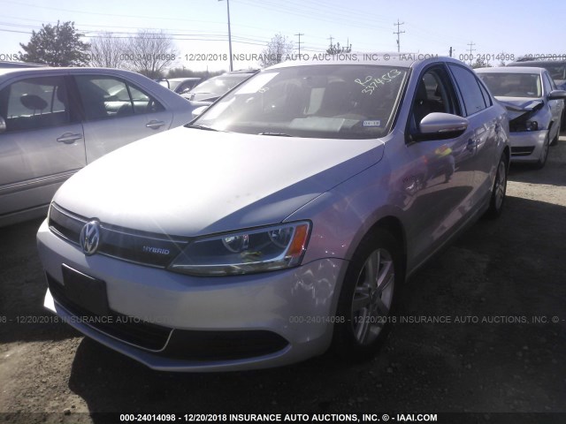 3VW637AJ5DM270617 - 2013 VOLKSWAGEN JETTA HYBRID SILVER photo 2