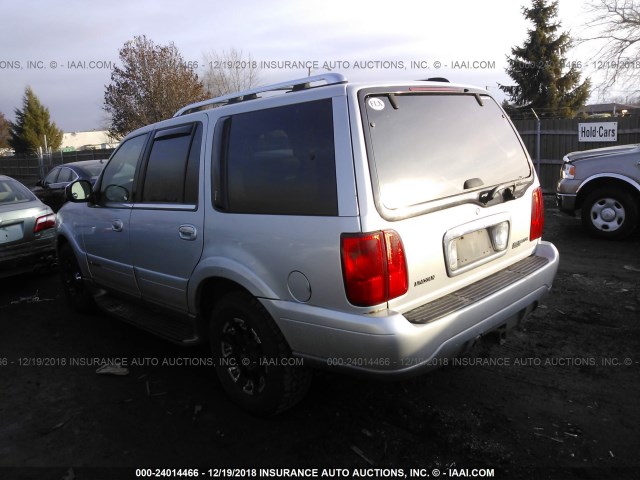 5LMFU28A5YLJ23464 - 2000 LINCOLN NAVIGATOR 银色 照片 3