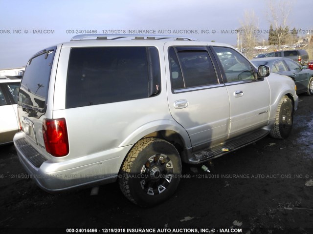 5LMFU28A5YLJ23464 - 2000 LINCOLN NAVIGATOR 银色 照片 4