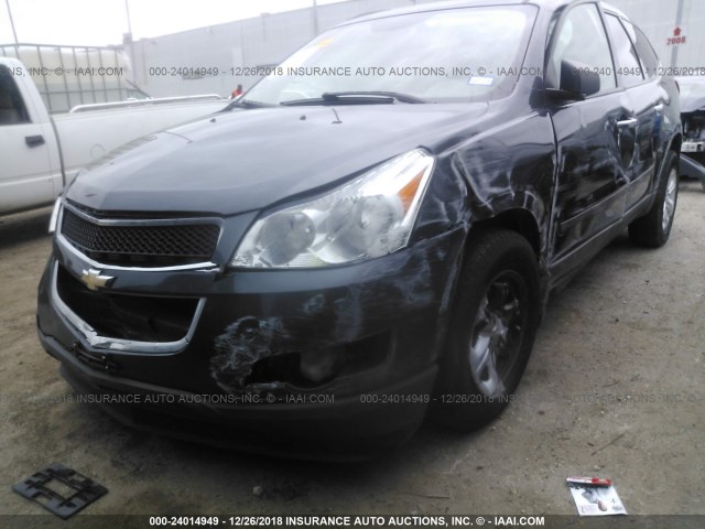 1GNKRFED5CJ414006 - 2012 CHEVROLET TRAVERSE LS GRAY photo 6