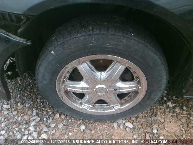 1HGEM22135L048286 - 2005 HONDA CIVIC DX VP BLACK photo 5