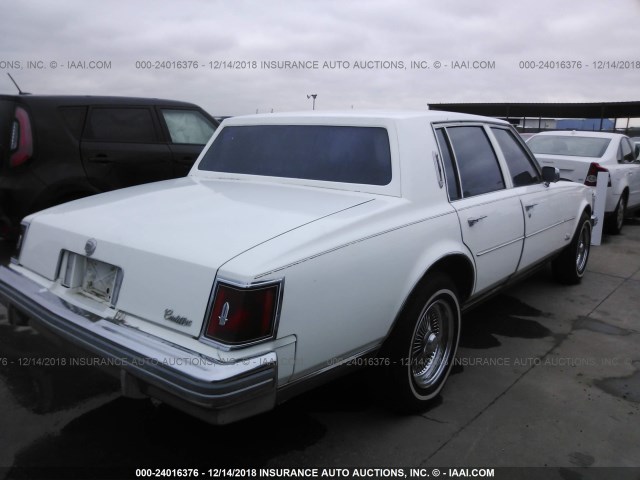 6S69B8Q496579 - 1978 CADILLAC SEVILLE WHITE photo 4