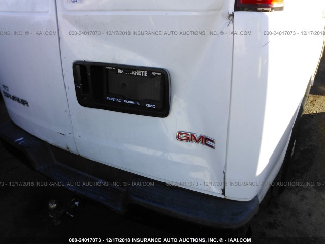 1GTGG25V451252829 - 2005 GMC SAVANA G2500 WHITE photo 6