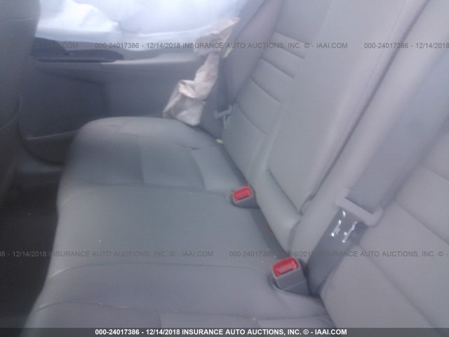 4T1BF1FK9HU726431 - 2017 TOYOTA CAMRY LE/XLE/SE/XSE თეთრი ფოტო 8