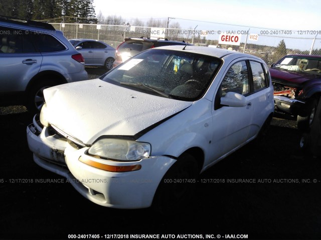 KL1TD66627B764048 - 2007 CHEVROLET AVEO LS WHITE photo 2