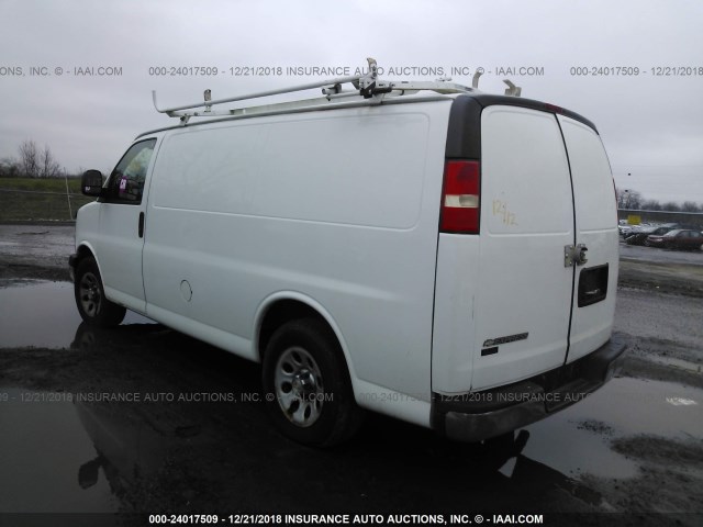 1GCUGADX8A1150301 - 2010 CHEVROLET EXPRESS G1500  WHITE photo 3