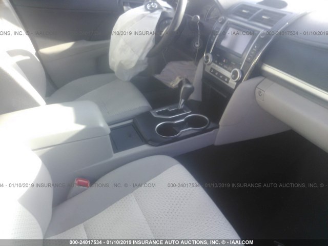 4T1BF1FK1DU231554 - 2013 TOYOTA CAMRY L/SE/LE/XLE GRAY photo 5