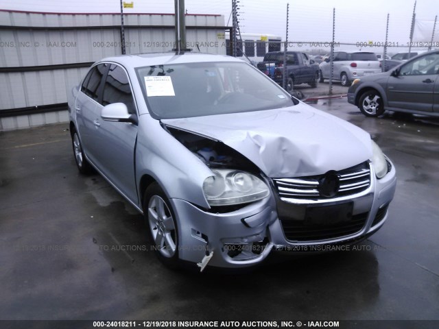 3VWRM71KX8M075458 - 2008 VOLKSWAGEN JETTA SE/SEL SILVER photo 1