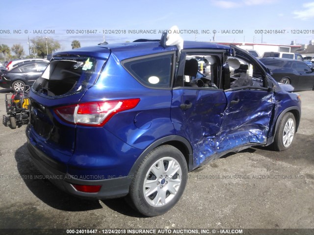 1FMCU0F77GUA18077 - 2016 FORD ESCAPE S BLUE photo 4