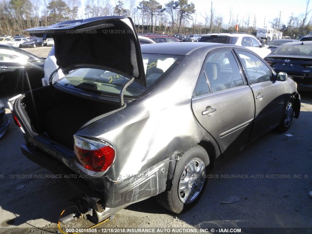 4T1BE32KX5U511642 - 2005 TOYOTA CAMRY LE/XLE/SE GRAY photo 4