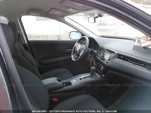 3CZRU5H35KG704047 - 2019 HONDA HR-V LX GRAY photo 5