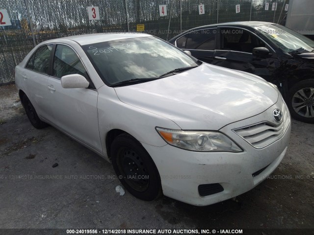 4T1BF3EK5AU542820 - 2010 TOYOTA CAMRY SE/LE/XLE WHITE photo 1