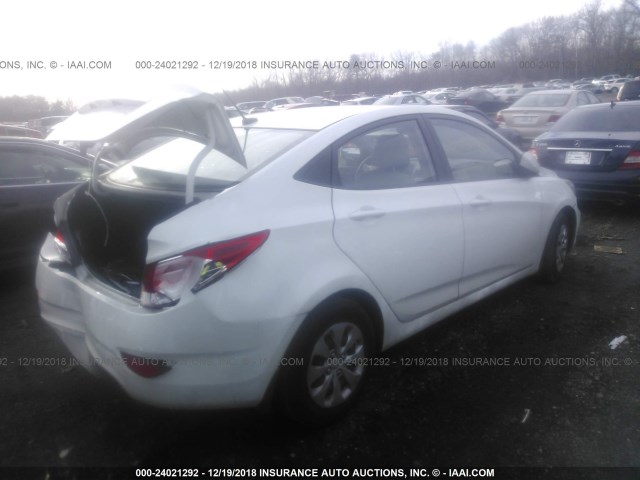 KMHCT4AE7GU045134 - 2016 HYUNDAI ACCENT SE WHITE photo 4