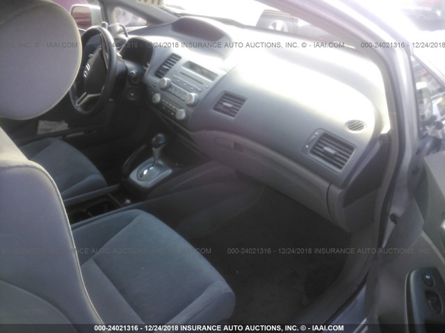 1HGFA46549L001005 - 2009 HONDA CIVIC GX SILVER photo 5