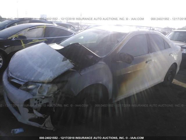 4T1BF1FK2EU346939 - 2014 TOYOTA CAMRY L/SE/LE/XLE Ağ foto 2