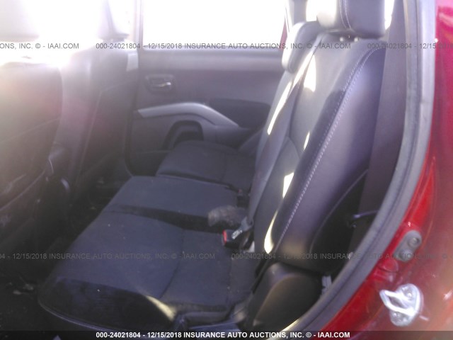 JA4JT3AW2BU013399 - 2011 MITSUBISHI OUTLANDER SE RED photo 8