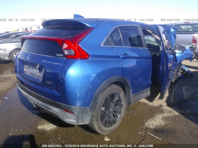 JA4AT4AA8JZ045995 - 2018 MITSUBISHI ECLIPSE CROSS LE BLUE photo 4