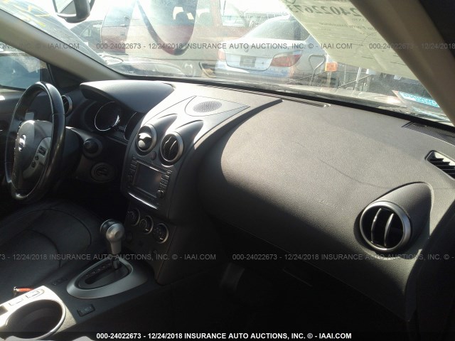 JN8AS5MV6CW361787 - 2012 NISSAN ROGUE S/SV GRAY photo 5