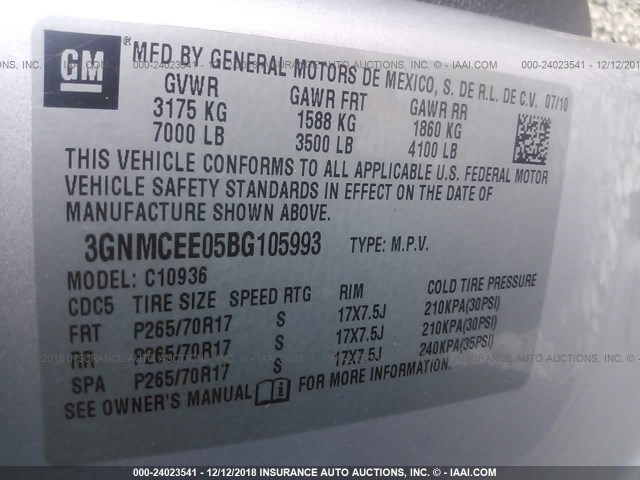 3GNMCEE05BG105993 - 2011 CHEVROLET AVALANCHE LS SILVER photo 9