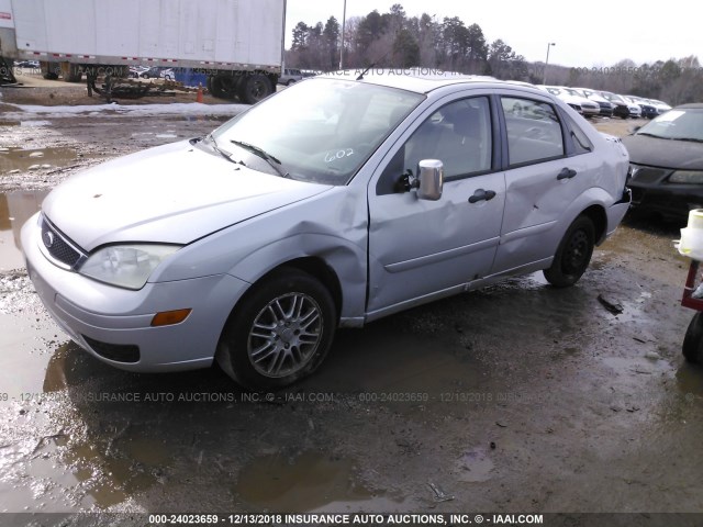 1FAFP34N37W254019 - 2007 FORD FOCUS ZX4/S/SE/SES SILVER photo 2