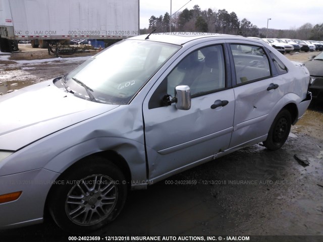 1FAFP34N37W254019 - 2007 FORD FOCUS ZX4/S/SE/SES SILVER photo 6