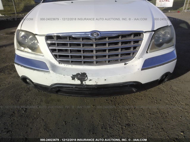 2C8GF68424R386261 - 2004 CHRYSLER PACIFICA WHITE photo 6